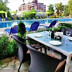 Diamond Palace * Napospart