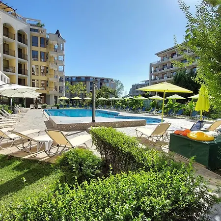 Diamond Palace Apartment *