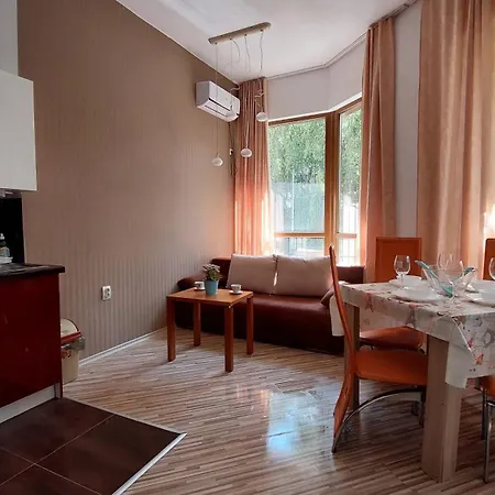 Diamond Palace Apartment