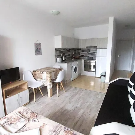 Diamond Palace 써니비치