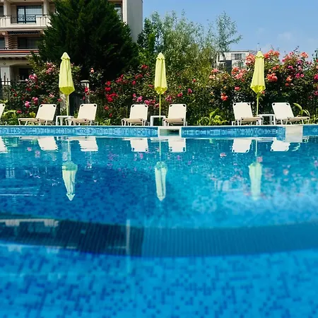 Diamond Palace 아파트