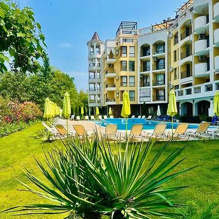 Diamond Palace アパート *