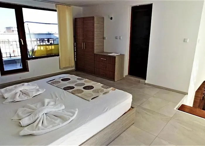 Diamond Palace Apartament Słoneczny Brzeg